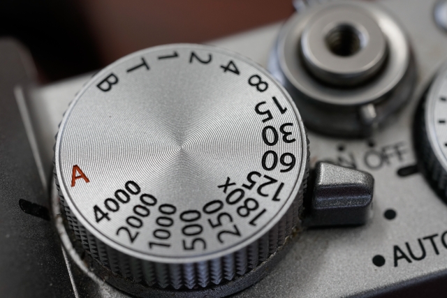 シャッタースピードダイヤル